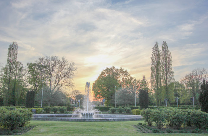 The Fountain at sunset | Frazer King